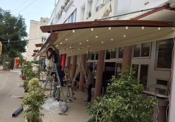 pergola-teras-kapatma-motorlu-tente-kis-bahcesi